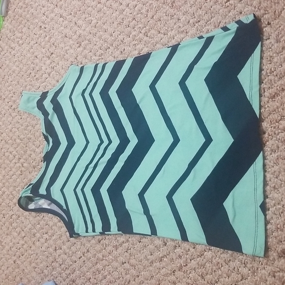 Rue21 tank top - Picture 2 of 4